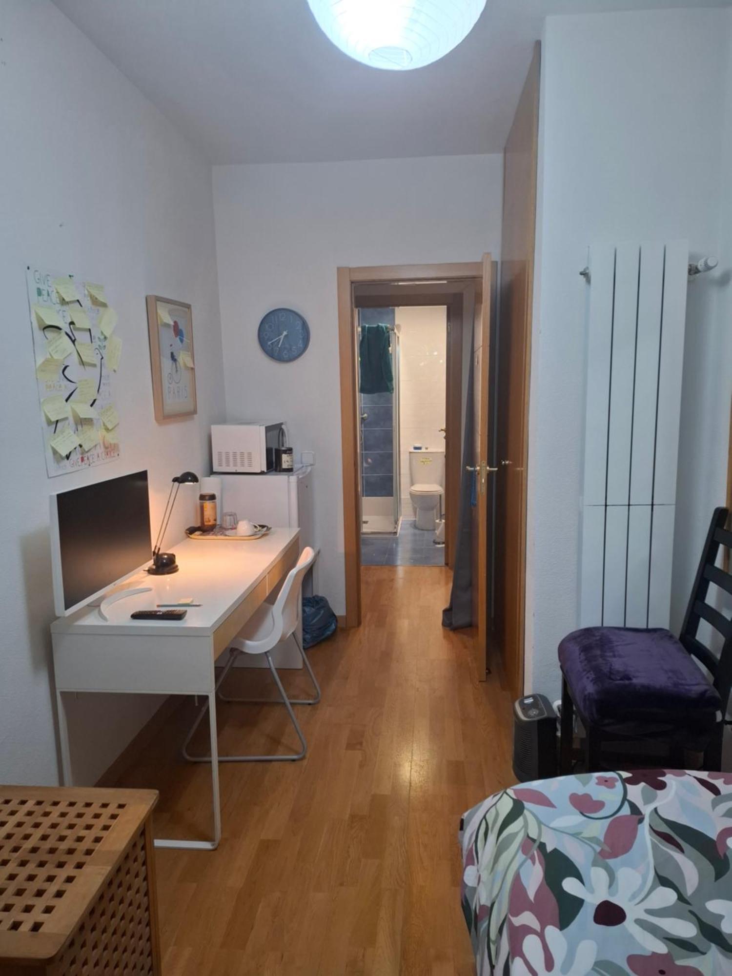 Habitaciones Individuales Wifi Tv Microondas Cerca Del Aeropuerto Madrid Habitacion Grande Wc Privado O Habitacion Pequena Wc Compartido Muy Tranquilas Bien Comunicadas Tren Metro Bus Facil Aparcamiento San Sebastián de los Reyes Zewnętrze zdjęcie